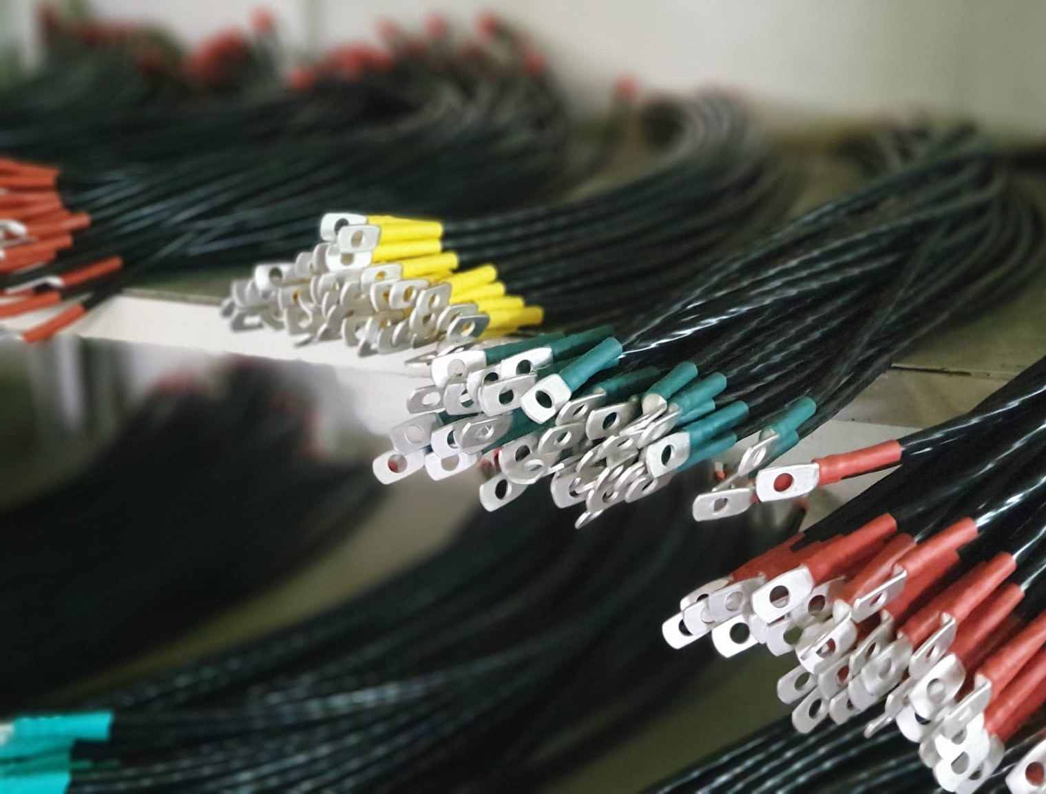 Selection of cable cross section for the connection of capacitors